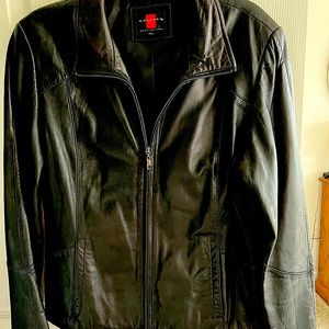 Flattering leather jacket Gallery genuine lamb L fits like a size 6 or 8